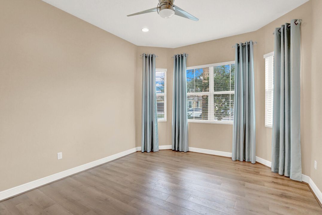 For Sale: $695,000 (4 beds, 2 baths, 2287 Square Feet)