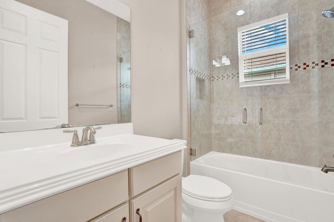 For Sale: $695,000 (4 beds, 2 baths, 2287 Square Feet)