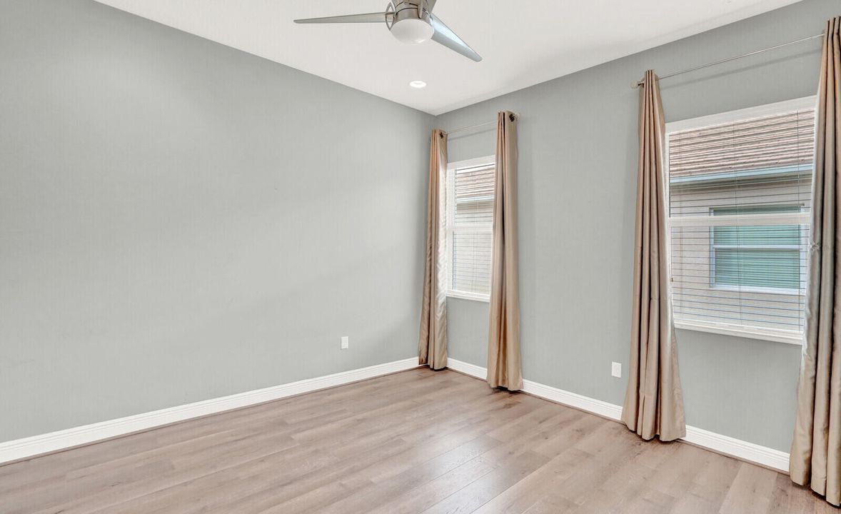 For Sale: $695,000 (4 beds, 2 baths, 2287 Square Feet)