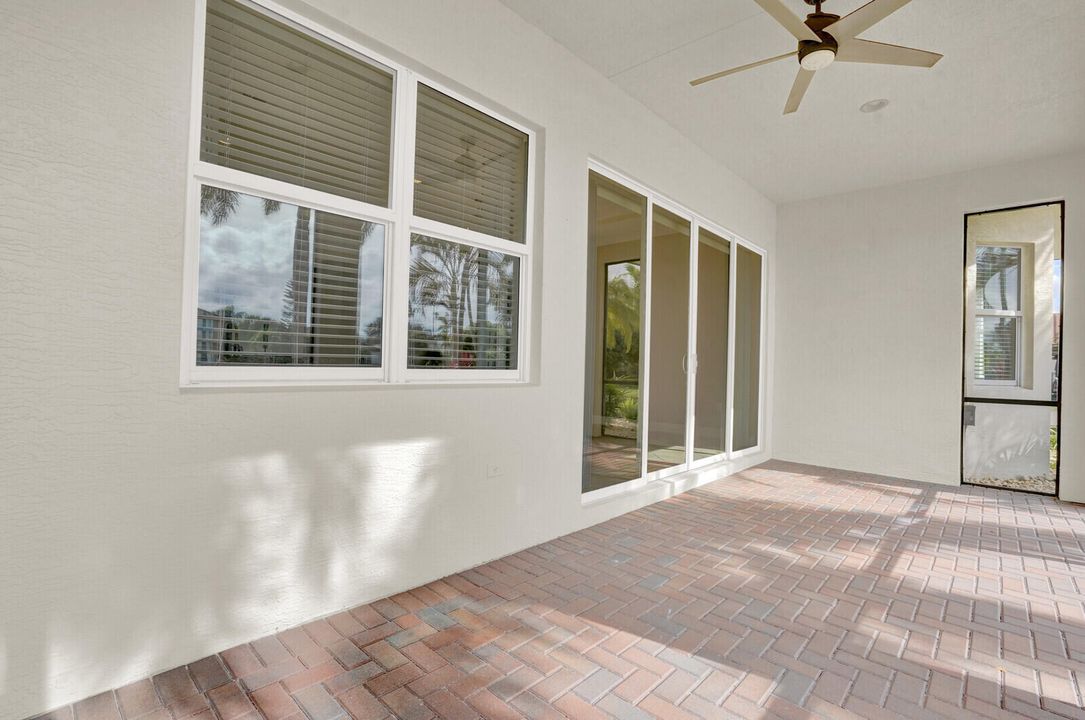 For Sale: $695,000 (4 beds, 2 baths, 2287 Square Feet)