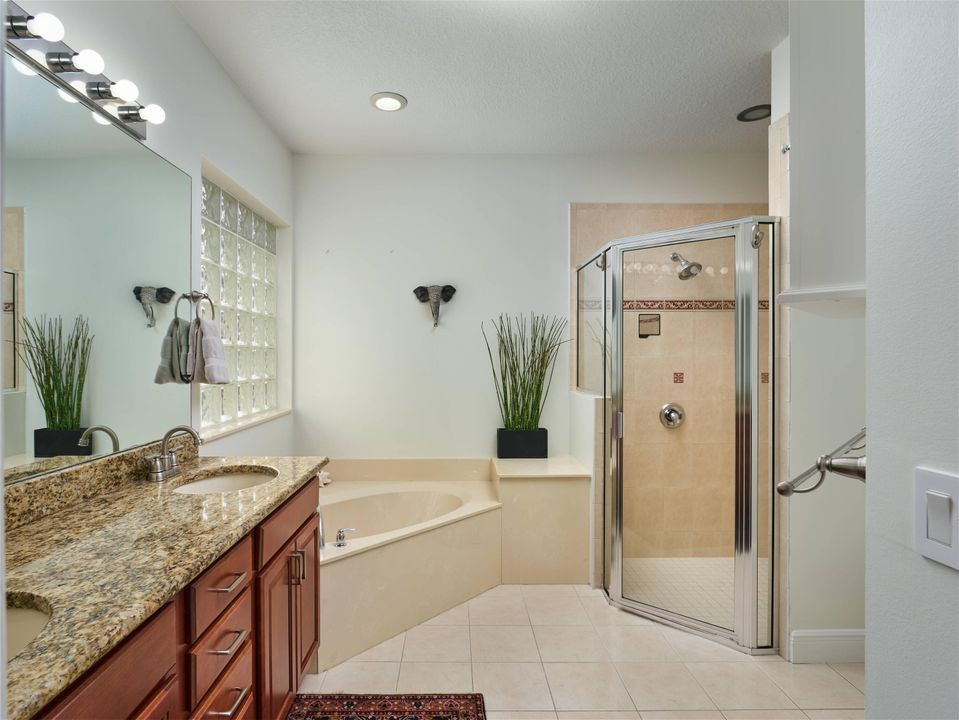 For Sale: $925,000 (3 beds, 2 baths, 2125 Square Feet)