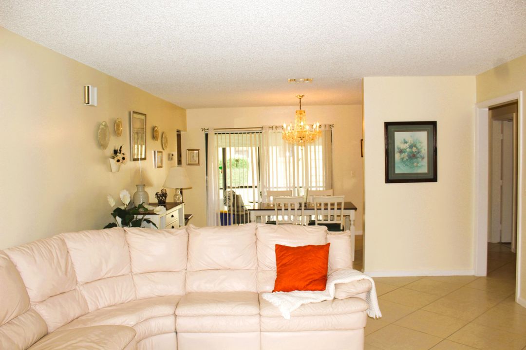 For Sale: $215,000 (2 beds, 2 baths, 1404 Square Feet)