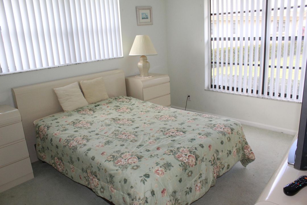 For Sale: $215,000 (2 beds, 2 baths, 1404 Square Feet)