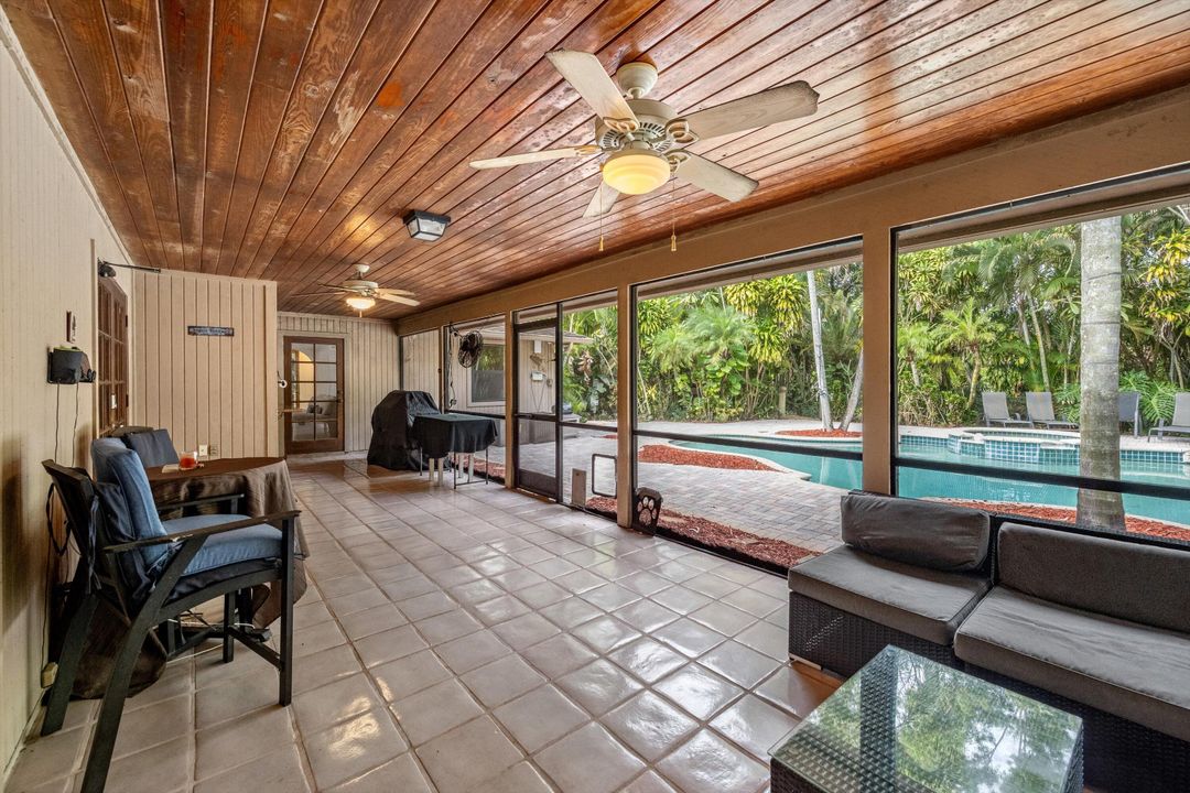 待售: $1,200,000 (5 贝兹, 2 浴室, 3500 平方英尺)