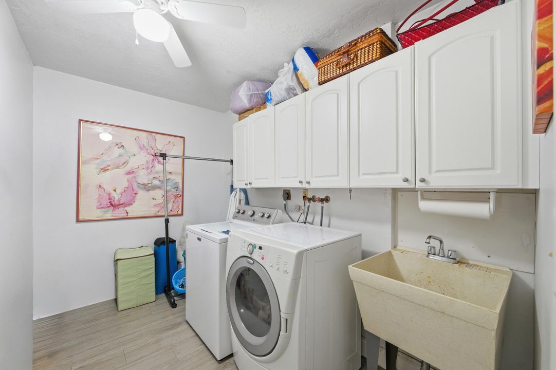 На продажу: $799,000 (4 спален, 2 ванн, 1756 Квадратных фут)