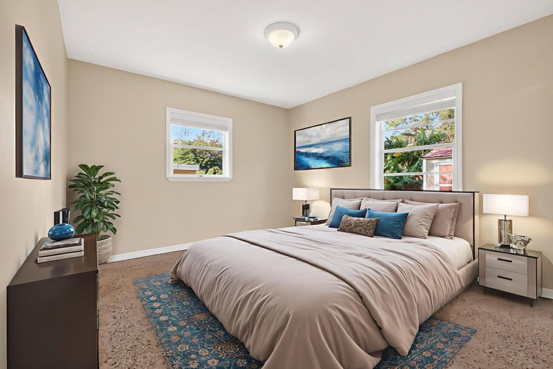 For Sale: $300,000 (4 beds, 1 baths, 1298 Square Feet)