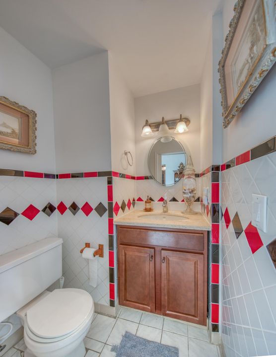 For Sale: $375,000 (2 beds, 2 baths, 1408 Square Feet)