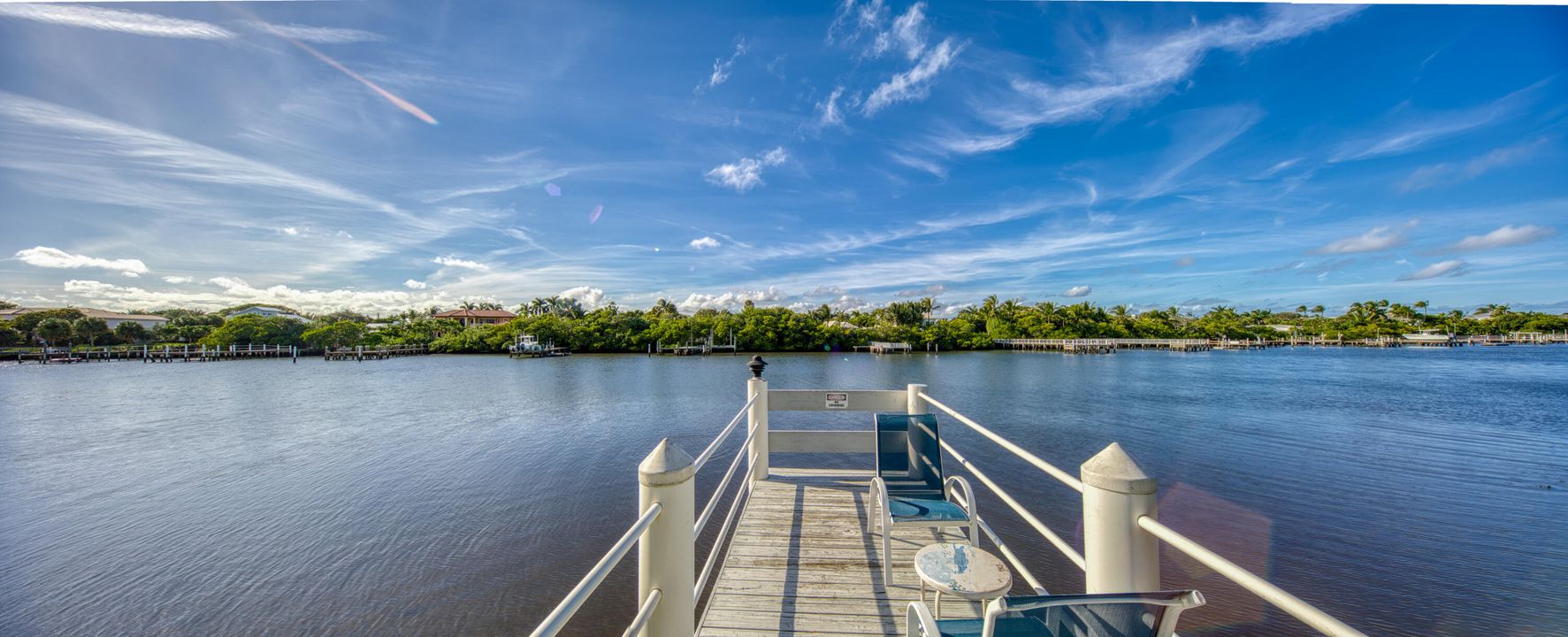 For Sale: $375,000 (2 beds, 2 baths, 1408 Square Feet)