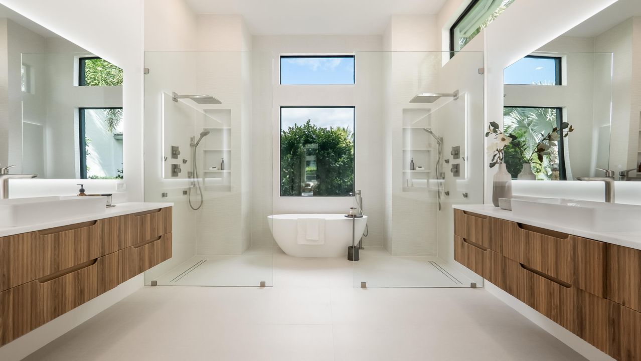 待售: $4,950,000 (6 贝兹, 7 浴室, 5475 平方英尺)