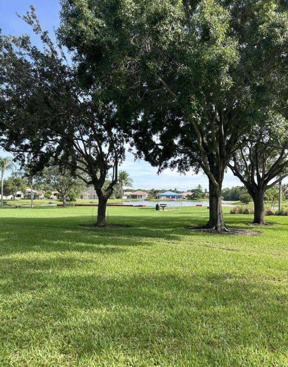 For Sale: $449,900 (3 beds, 2 baths, 2072 Square Feet)