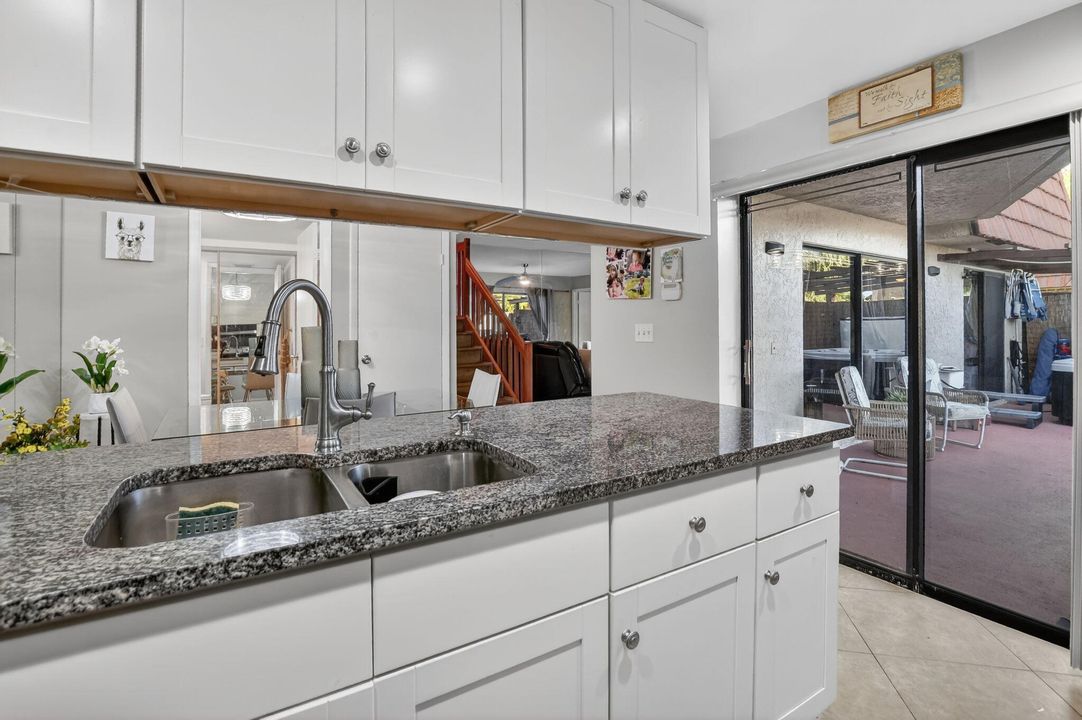 For Sale: $430,000 (3 beds, 2 baths, 1598 Square Feet)