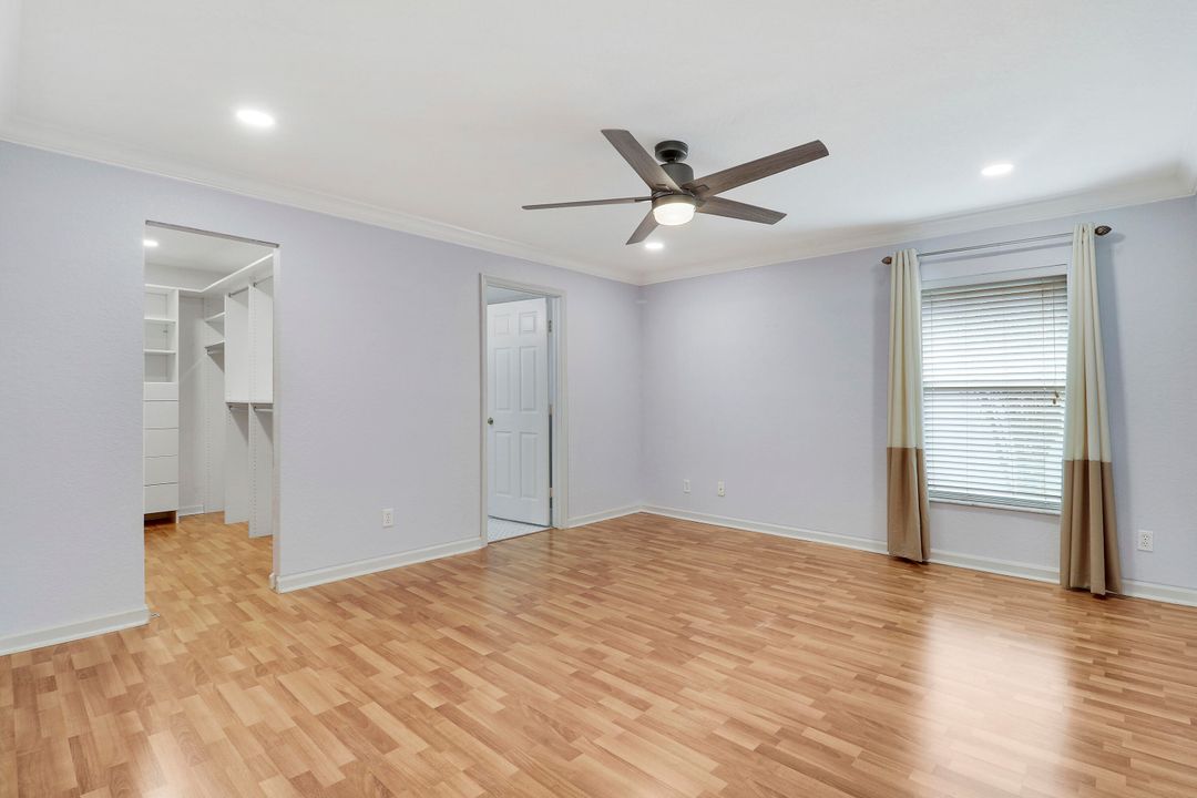 合同活跃: $567,900 (3 贝兹, 2 浴室, 1376 平方英尺)