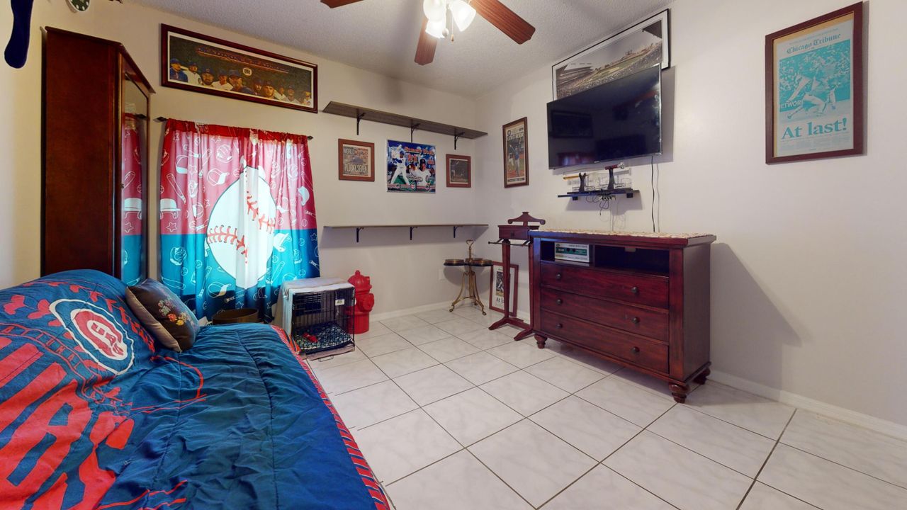 待售: $375,000 (3 贝兹, 2 浴室, 1824 平方英尺)