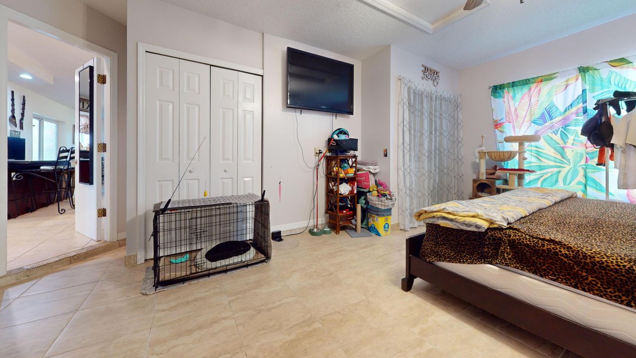 待售: $375,000 (3 贝兹, 2 浴室, 1824 平方英尺)