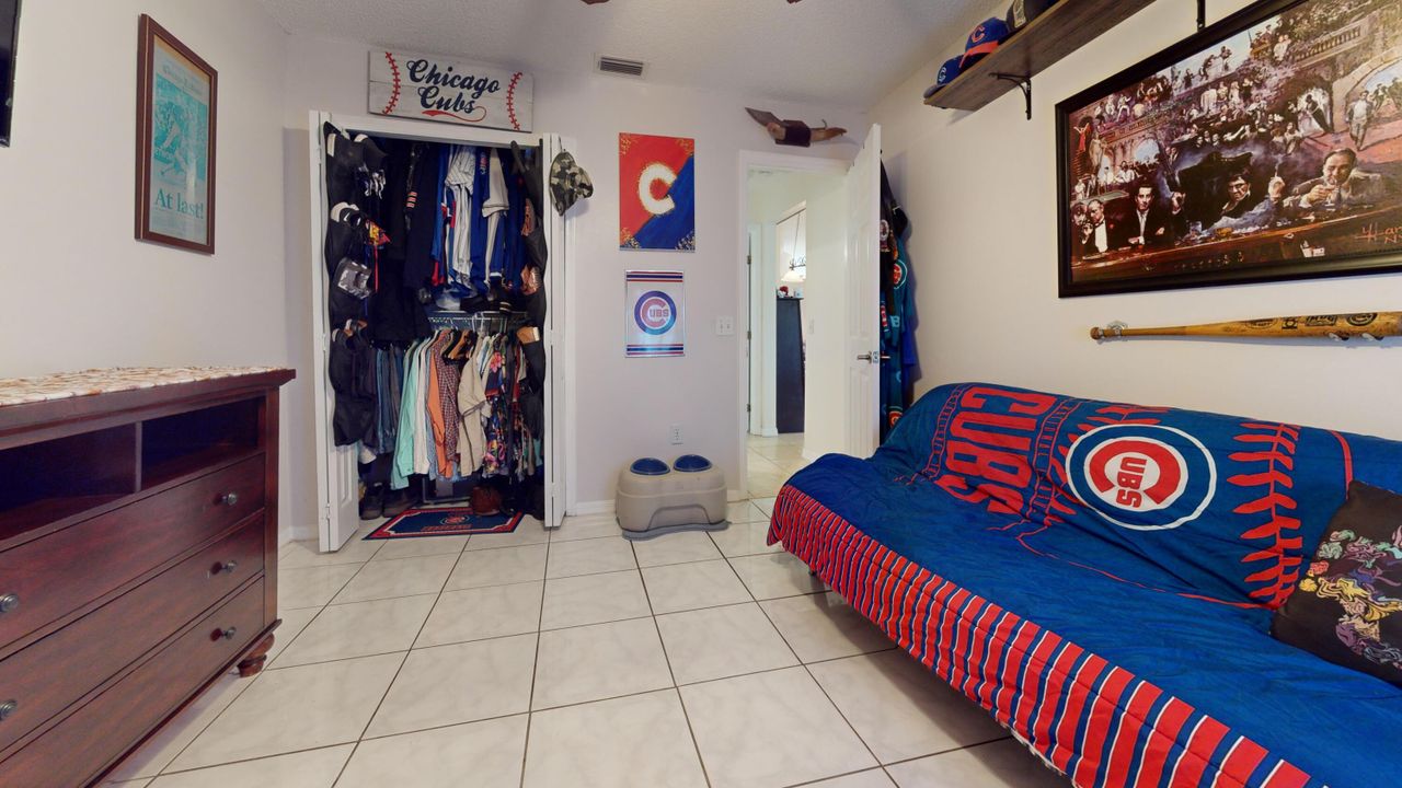 待售: $375,000 (3 贝兹, 2 浴室, 1824 平方英尺)