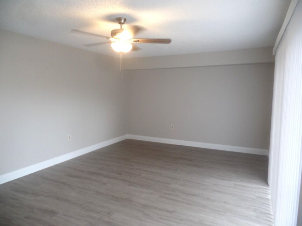 En Venta: $225,000 (2 camas, 2 baños, 1288 Pies cuadrados)