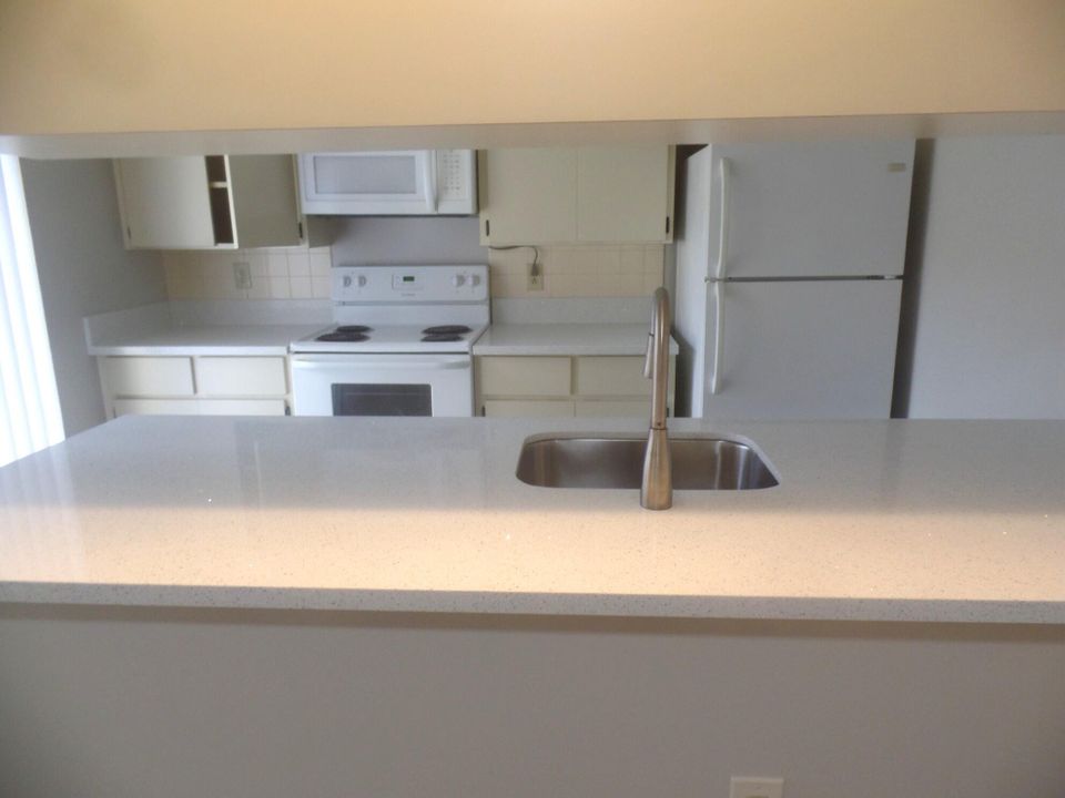 En Venta: $225,000 (2 camas, 2 baños, 1288 Pies cuadrados)