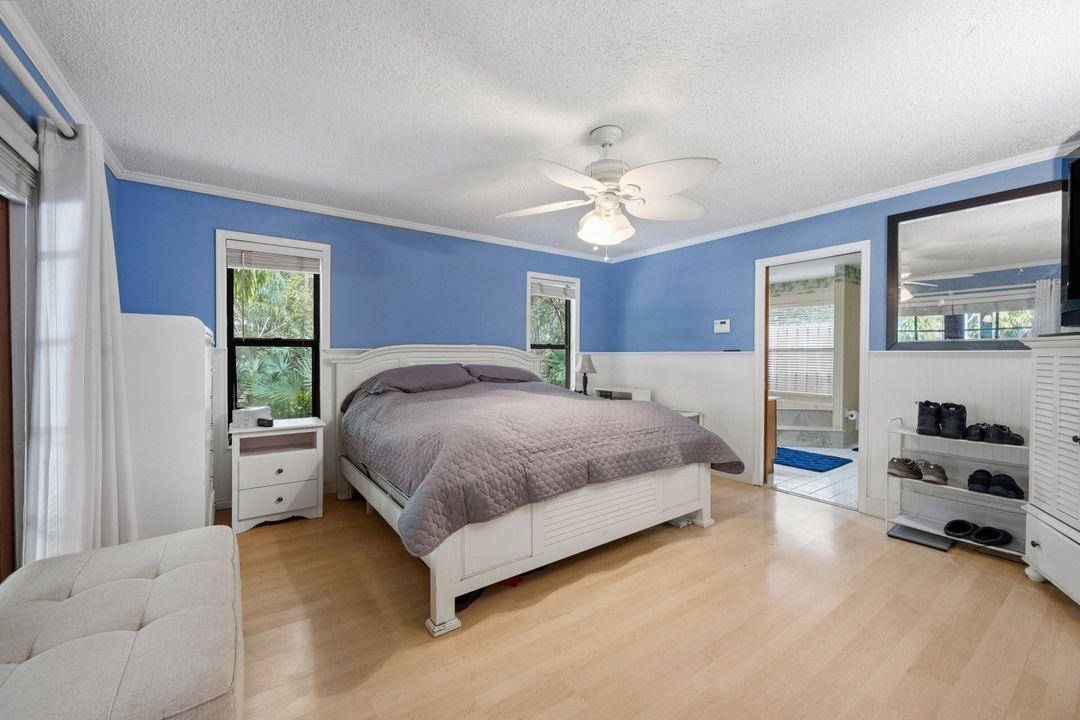 待售: $1,200,000 (5 贝兹, 2 浴室, 3500 平方英尺)