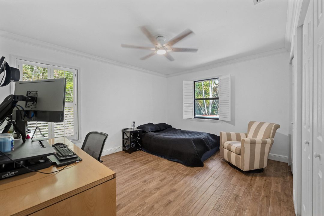 待售: $1,200,000 (5 贝兹, 2 浴室, 3500 平方英尺)