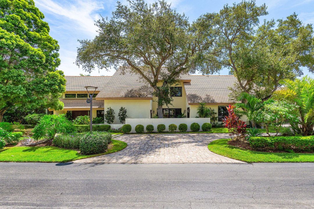 На продажу: $3,700,000 (4 спален, 5 ванн, 5011 Квадратных фут)