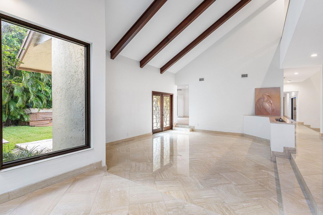 На продажу: $3,700,000 (4 спален, 5 ванн, 5011 Квадратных фут)