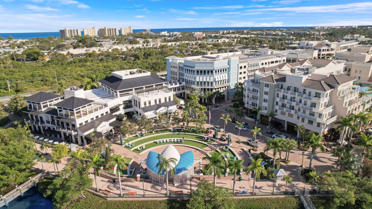 合同活跃: $567,900 (3 贝兹, 2 浴室, 1376 平方英尺)