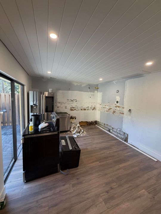 待售: $450,000 (2 贝兹, 2 浴室, 1236 平方英尺)