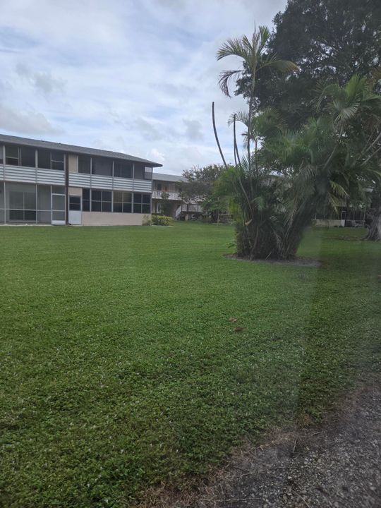 待售: $79,000 (1 贝兹, 1 浴室, 684 平方英尺)