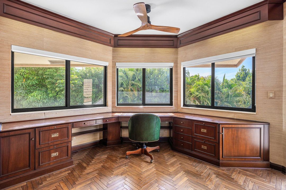 На продажу: $3,700,000 (4 спален, 5 ванн, 5011 Квадратных фут)