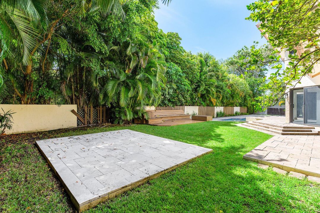 На продажу: $3,700,000 (4 спален, 5 ванн, 5011 Квадратных фут)