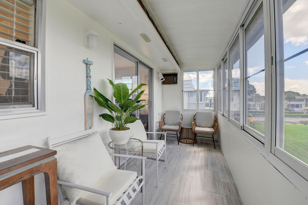 待售: $145,000 (2 贝兹, 2 浴室, 880 平方英尺)