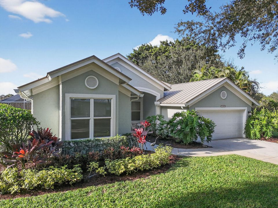 待售: $769,900 (3 贝兹, 3 浴室, 2040 平方英尺)