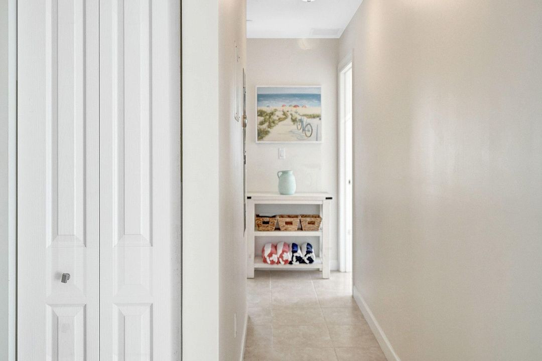 На продажу: $595,000 (2 спален, 2 ванн, 1109 Квадратных фут)