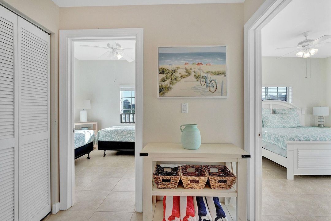 На продажу: $595,000 (2 спален, 2 ванн, 1109 Квадратных фут)