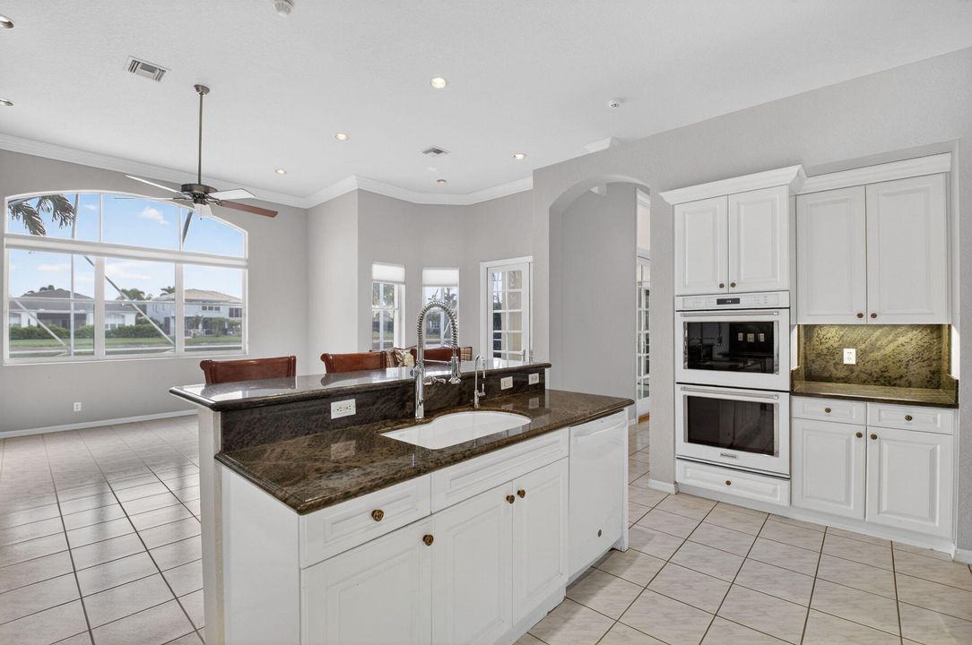 待售: $929,900 (4 贝兹, 2 浴室, 2777 平方英尺)