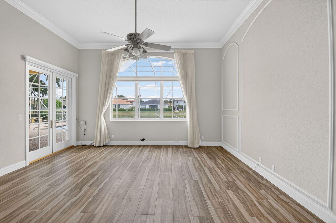 待售: $929,900 (4 贝兹, 2 浴室, 2777 平方英尺)