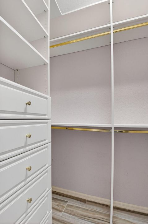 待售: $929,900 (4 贝兹, 2 浴室, 2777 平方英尺)