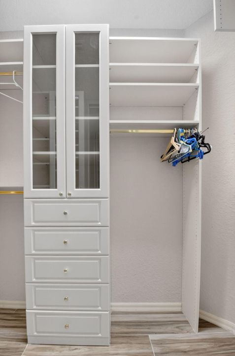 待售: $929,900 (4 贝兹, 2 浴室, 2777 平方英尺)