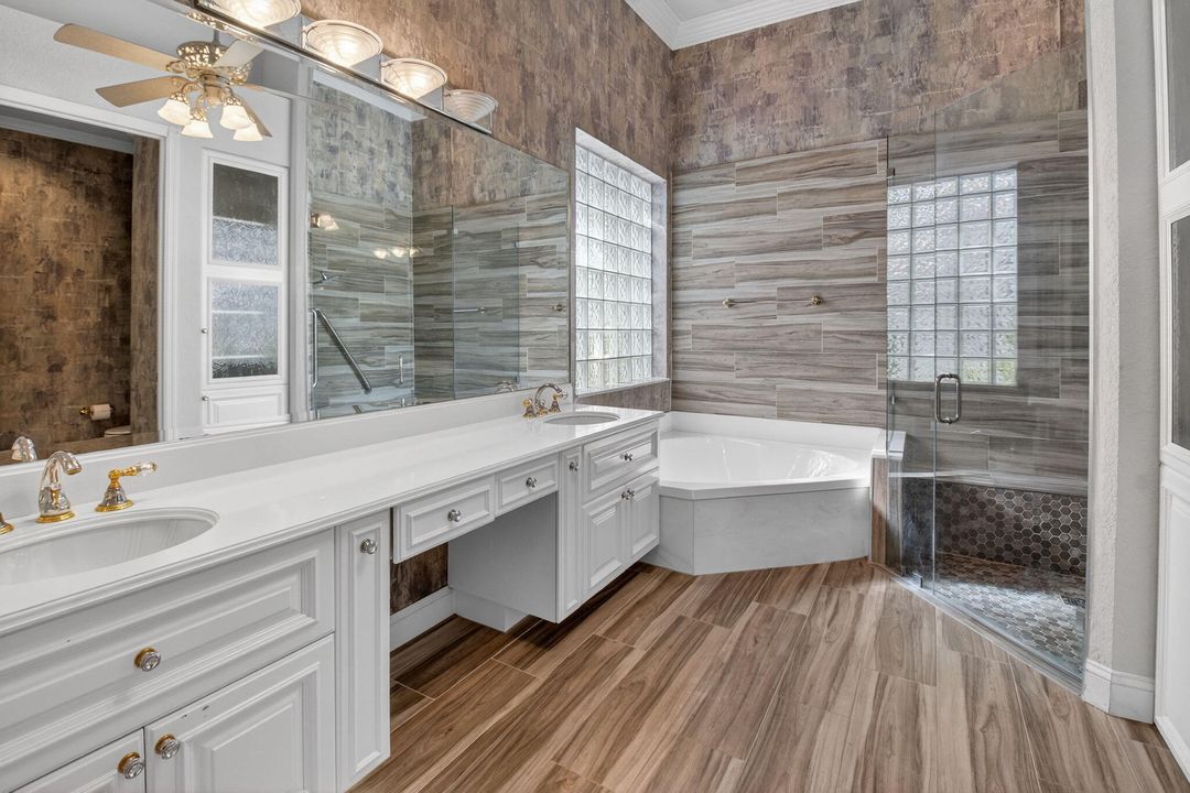 待售: $929,900 (4 贝兹, 2 浴室, 2777 平方英尺)