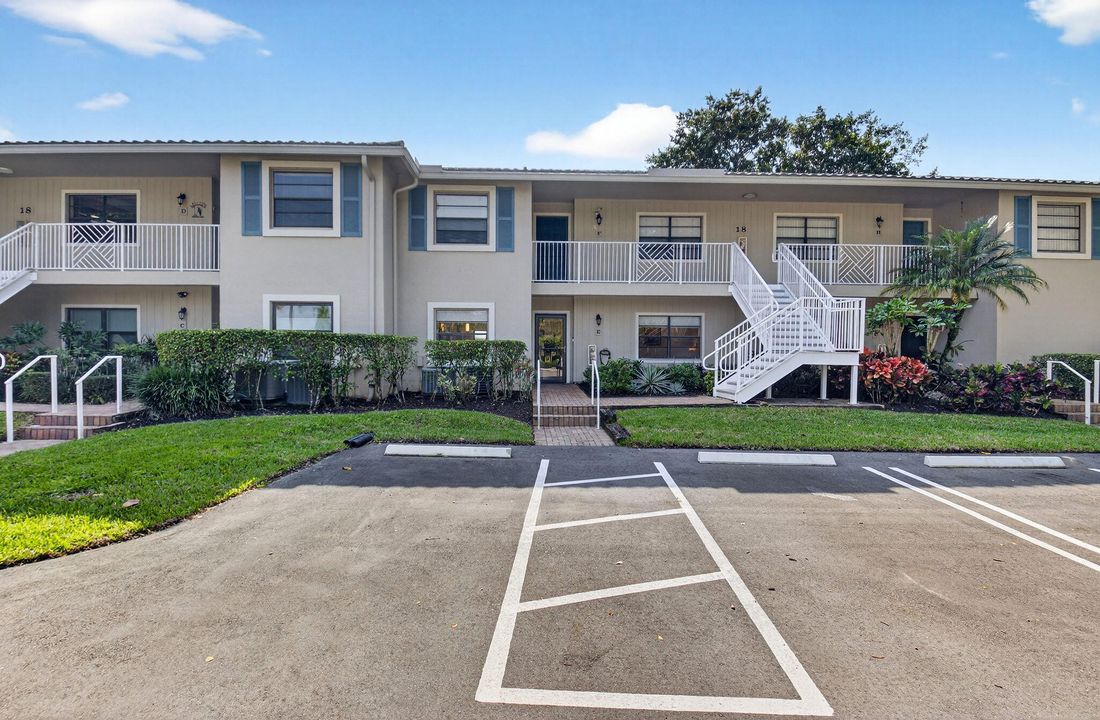 На продажу: $169,999 (2 спален, 2 ванн, 1521 Квадратных фут)