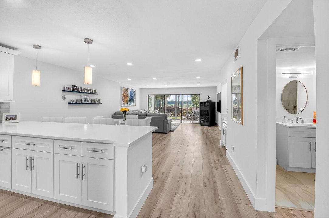 На продажу: $169,999 (2 спален, 2 ванн, 1521 Квадратных фут)