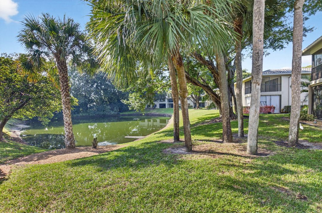 На продажу: $169,999 (2 спален, 2 ванн, 1521 Квадратных фут)