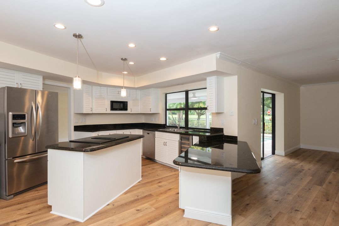 待售: $790,000 (3 贝兹, 2 浴室, 2247 平方英尺)