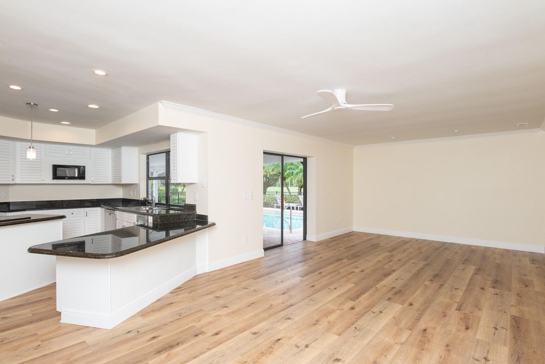 待售: $790,000 (3 贝兹, 2 浴室, 2247 平方英尺)