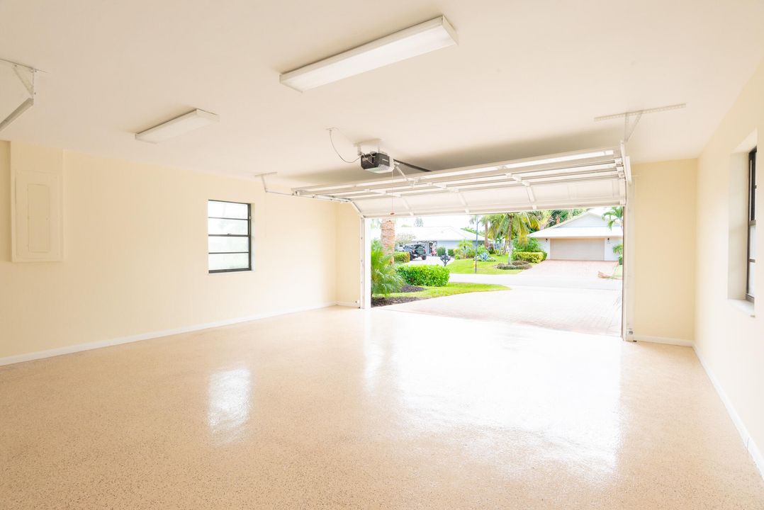 待售: $790,000 (3 贝兹, 2 浴室, 2247 平方英尺)