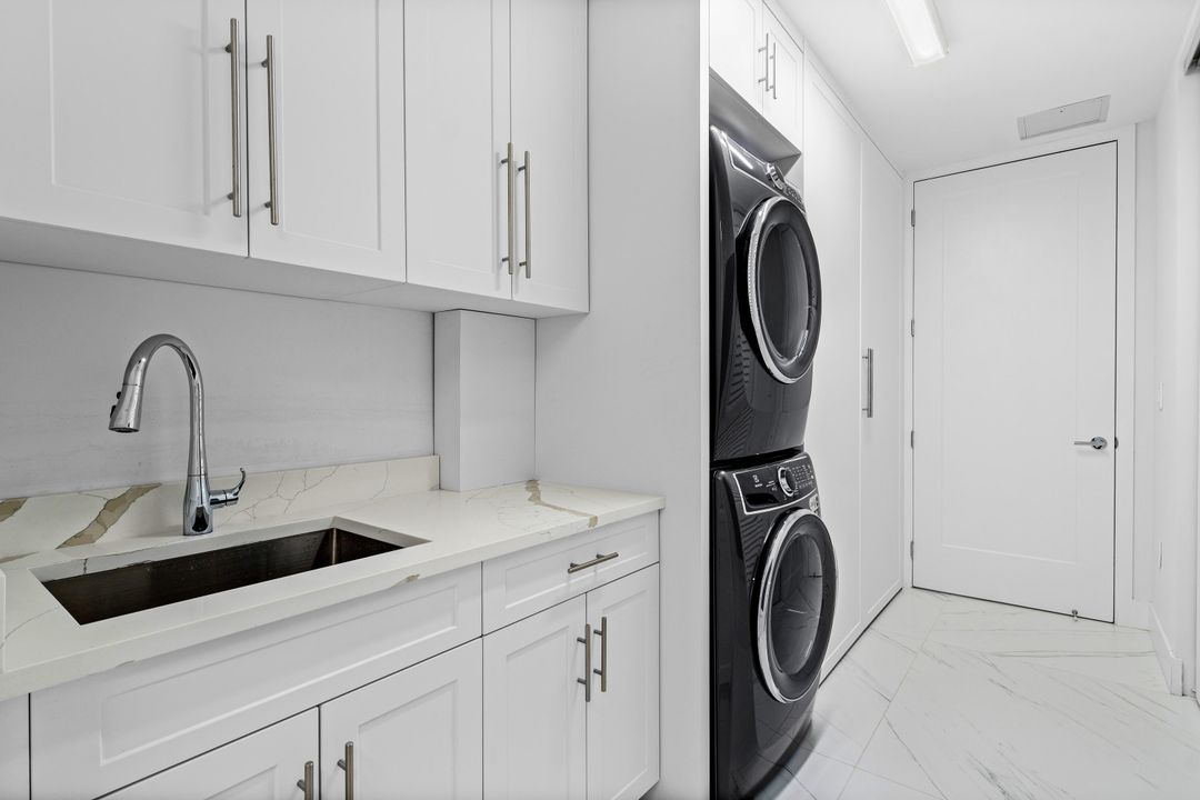 В аренду: $29,500 (4 спален, 4 ванн, 3230 Квадратных фут)