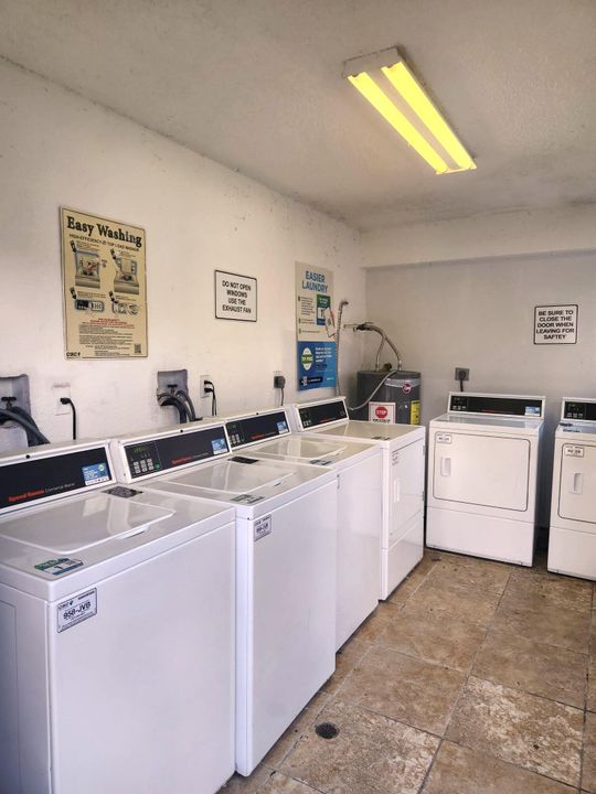 В аренду: $1,850 (2 спален, 2 ванн, 904 Квадратных фут)