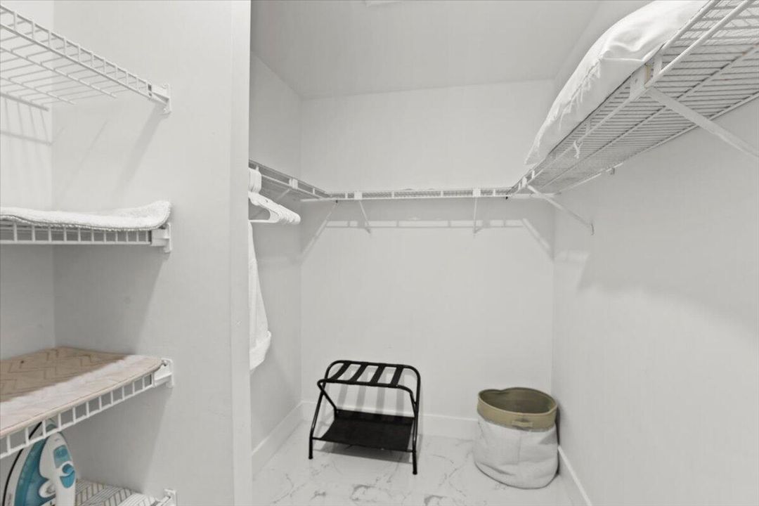 En Renta: $5,200 (3 camas, 2 baños, 1968 Pies cuadrados)