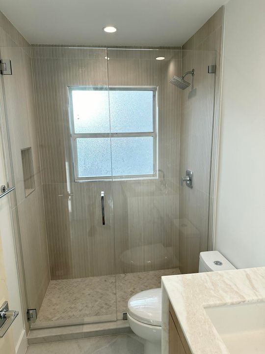 En Venta: $748,000 (3 camas, 2 baños, 2270 Pies cuadrados)