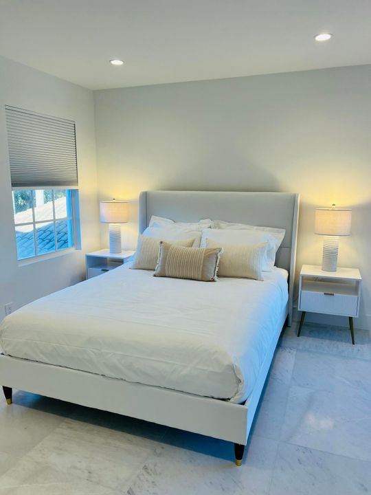 En Venta: $748,000 (3 camas, 2 baños, 2270 Pies cuadrados)